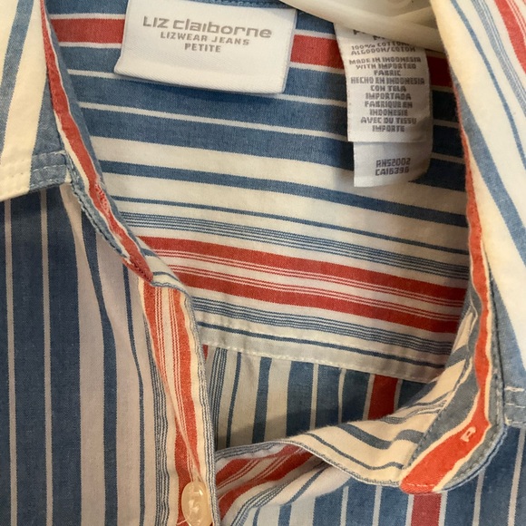 Long sleeve casual top in pre owned condition. - Picture 2 of 2